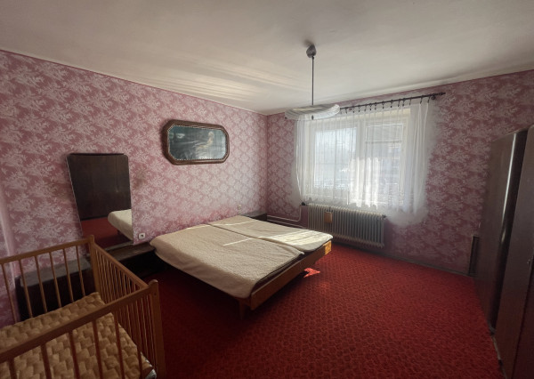 RK4 - NA PREDAJ - Rodinný dom na peknom vyvýšenom kopci vo Veľkých Kostoľanoch