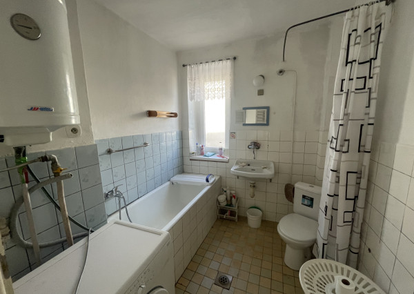 RK4 - NA PREDAJ - Rodinný dom na peknom vyvýšenom kopci vo Veľkých Kostoľanoch