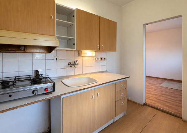 RK4 - PREDANÉ - 1 izbový byt Karloveská ul. - Bratislava