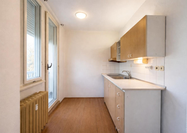 RK4 - PREDANÉ - 1 izbový byt Karloveská ul. - Bratislava