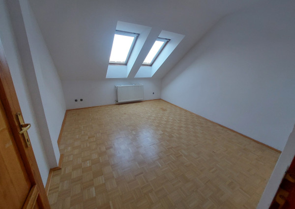 RK4 - NA PREDAJ - 4 izbový mezonet Dulovo námestie, Bratislava