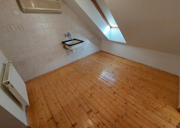 RK4 - NA PREDAJ - 4 izbový mezonet Dulovo námestie, Bratislava