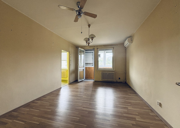 RK4 - NA PREDAJ - 3izbový byt s loggiou  Karlova Ves