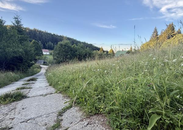 RK4 - PREDAJ - slnečný pozemok 1 889 m² – KYSUCE | ideálny na RD alebo chatu