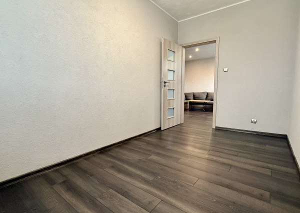 RK4 - PREDAJ - 3 izbový byt-loggia- francúzke okno
