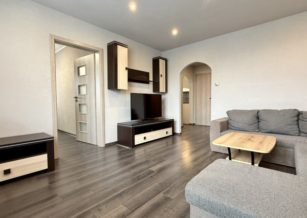 RK4 - PREDAJ - 3 izbový byt-loggia- francúzke okno