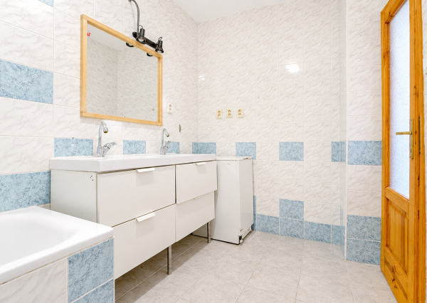 RK4 - PREDAJ -  4 izbový svetlý  byt  137 m² - loggia - Dulovo námestie