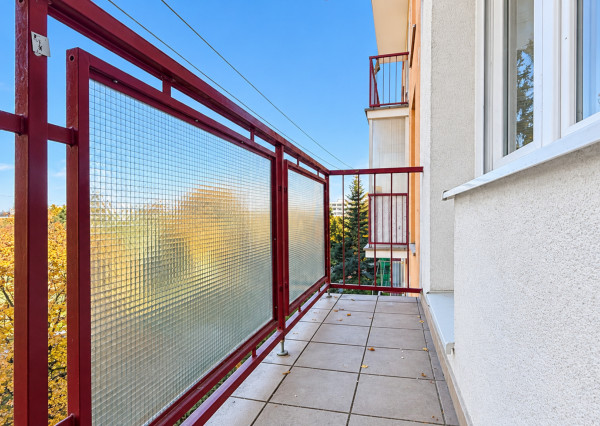 RK4 - PREDAJ - Priestranný 2-izbový byt s balkónom v Žiline – Vlčince, Dobšinského ulica