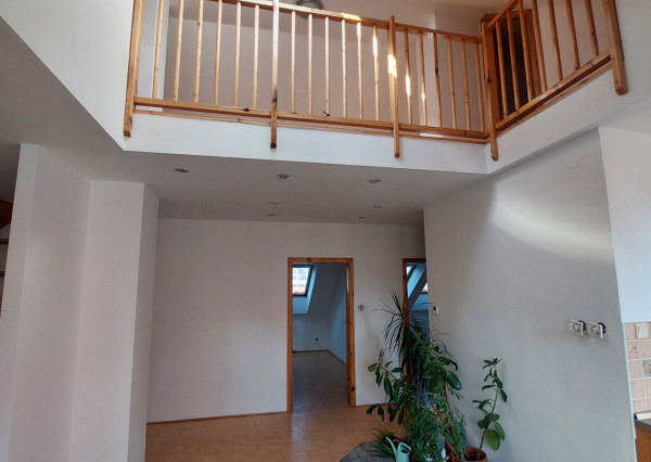 RK4 - NA PREDAJ - 4 izbový mezonet Dulovo námestie, Bratislava