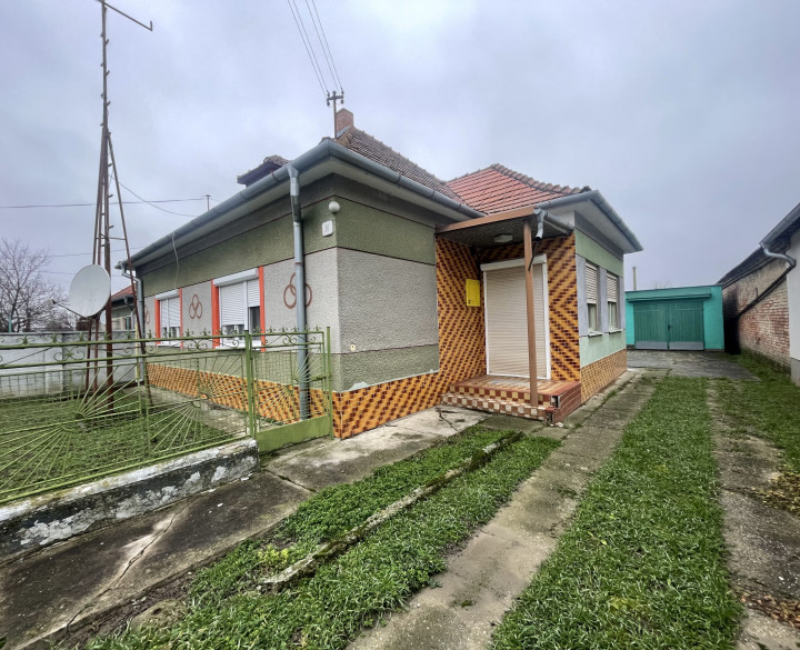 NA PREDAJ - Rodinný dom v Kráľovom Brode, okres Galanta