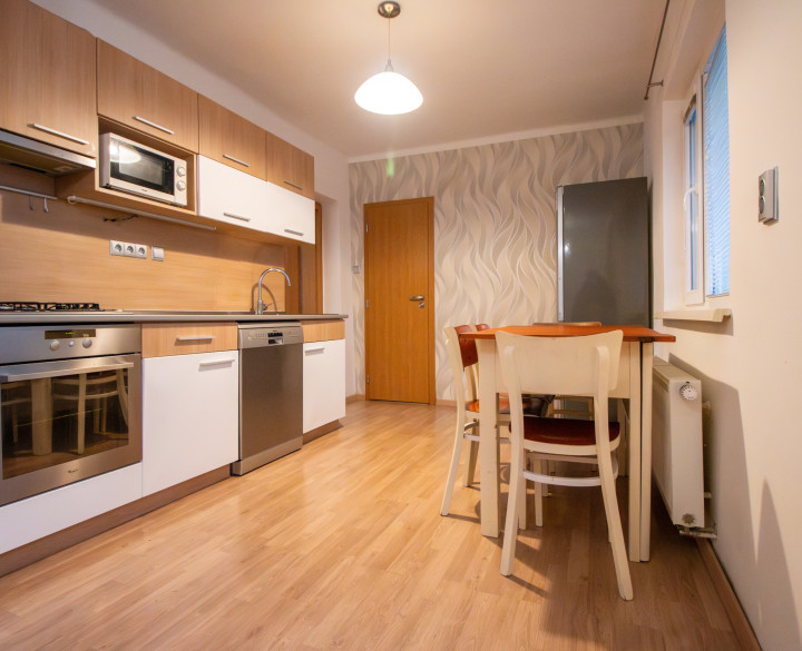 RK4 - NA PREDAJ - 3 izbový byt - Staré Mesto