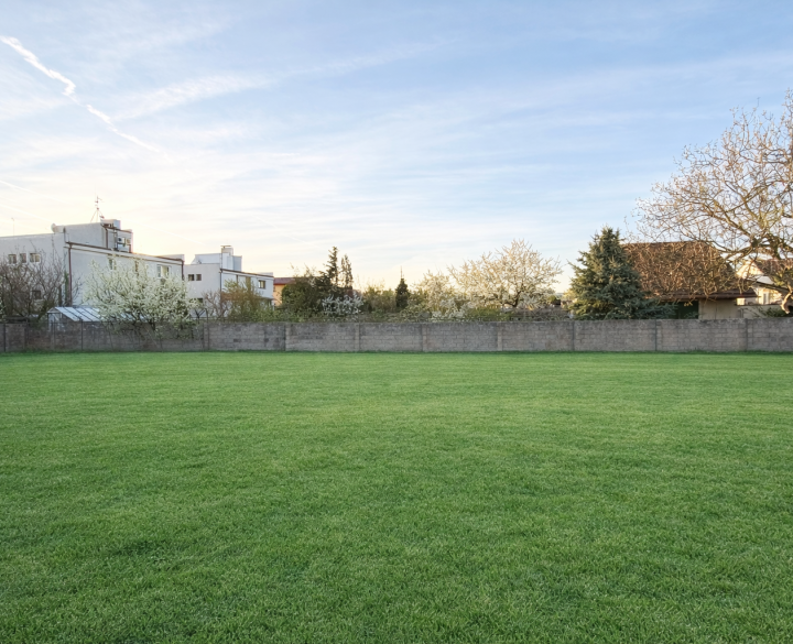 RK4 - NA PREDAJ -  Stavebný pozemok Rusovce - Bratislava