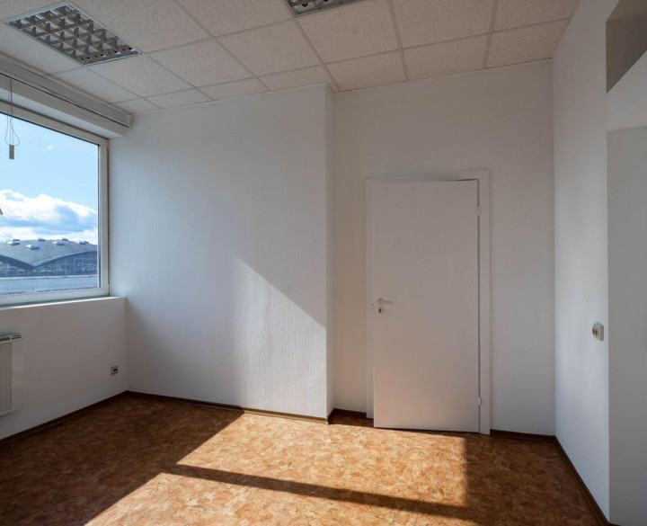 RK4 - NA PRENÁJOM -KANCELÁRIE Bratislava- Petržalka