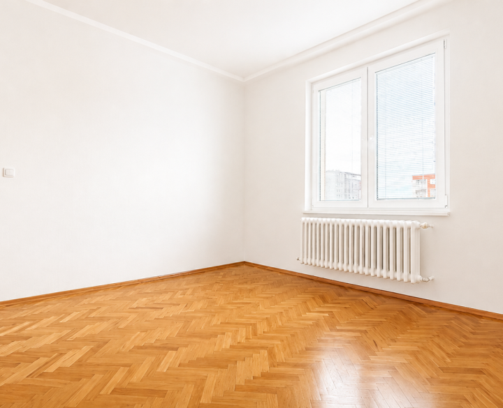 RK4 - PREDAJ - priestranný 2 i. byt / prerobený z 2,5 i. bytu s loggiou