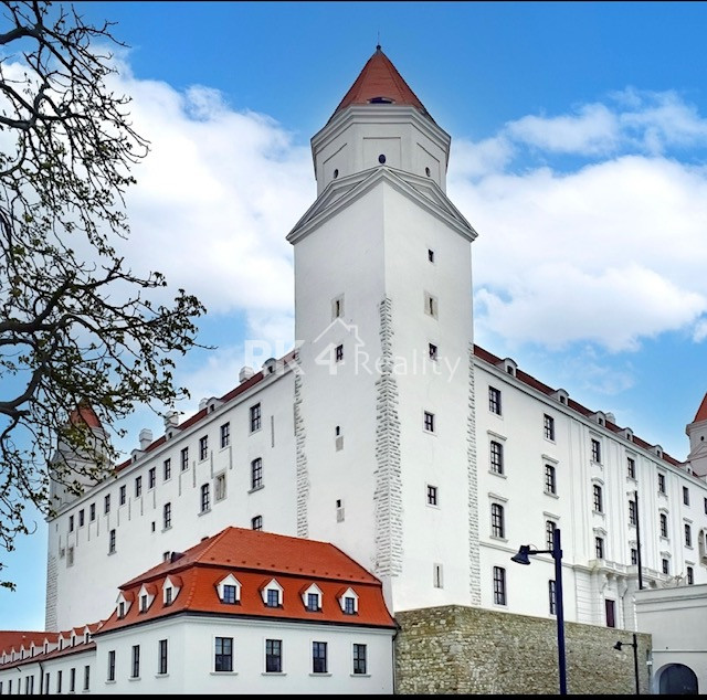 RK4 - NA PRENÁJOM 4 izb. byt Bratislava - Staré Mesto