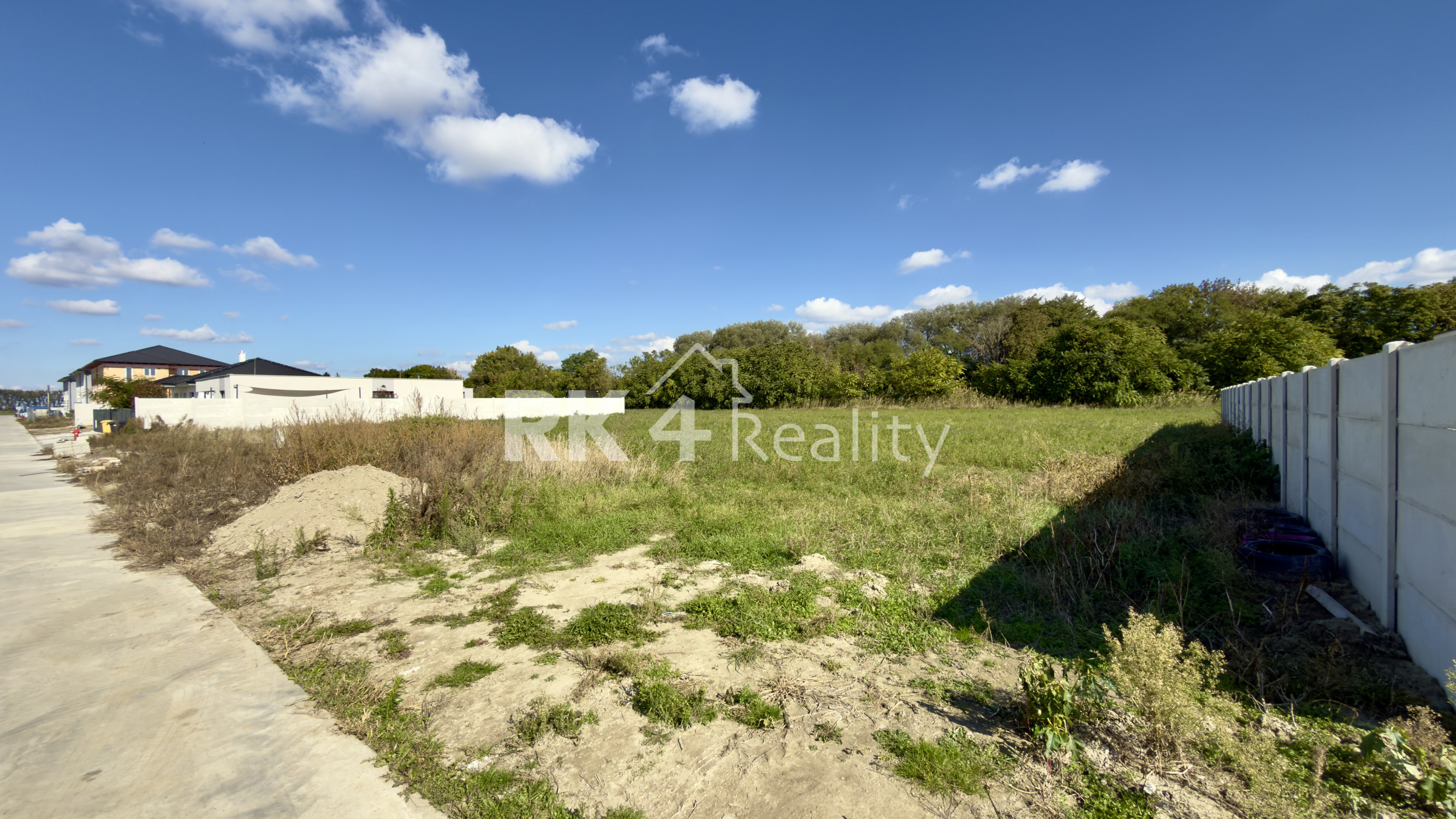 RK4 - PREDANÝ- Galanta – slnečný pozemok 600 m²- Kraľov Brod