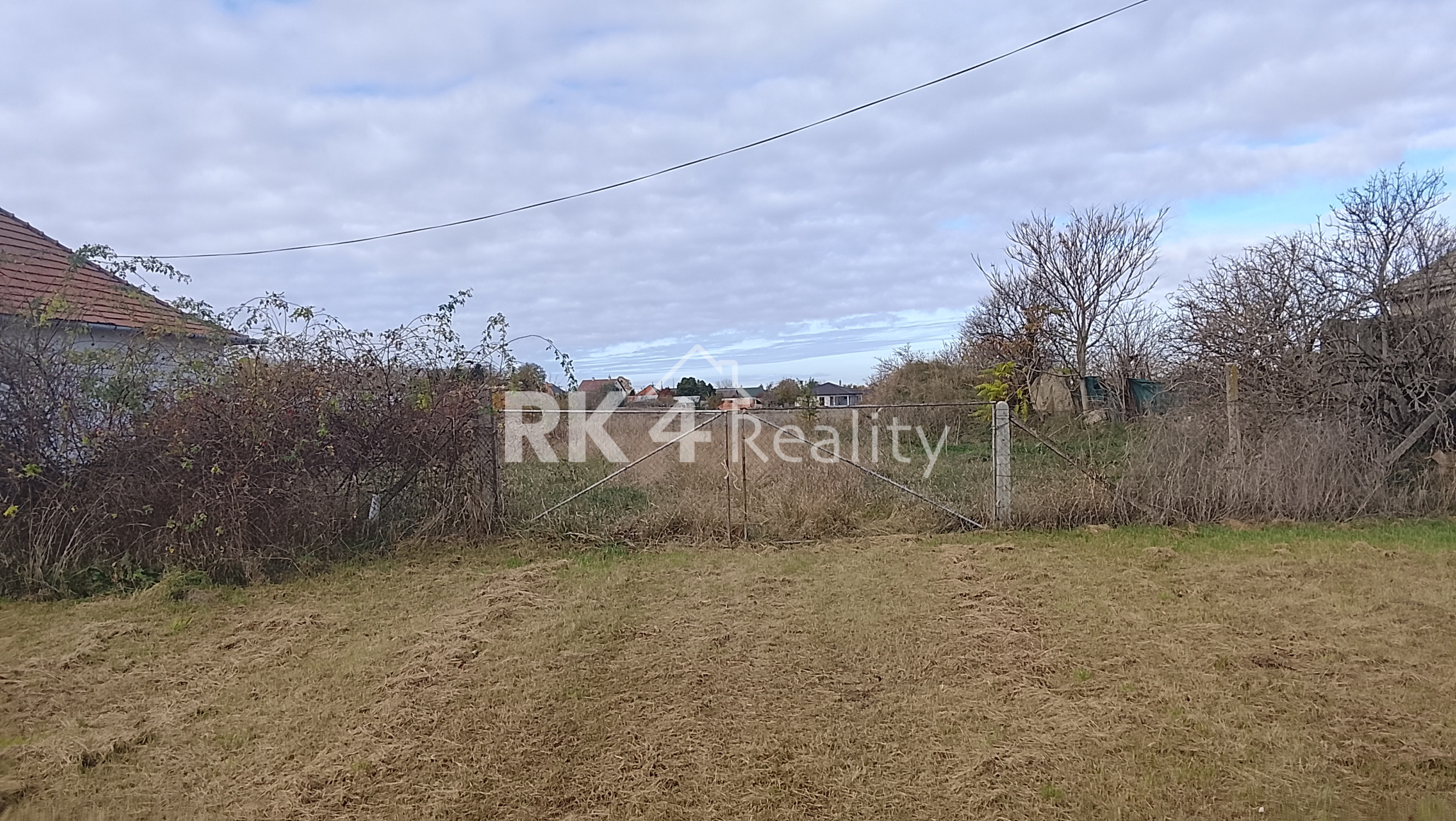 RK4 - NA  PREDAJ - Stavebný pozemok v radovej zástavbe -  Kráľov Brod - 4064m2