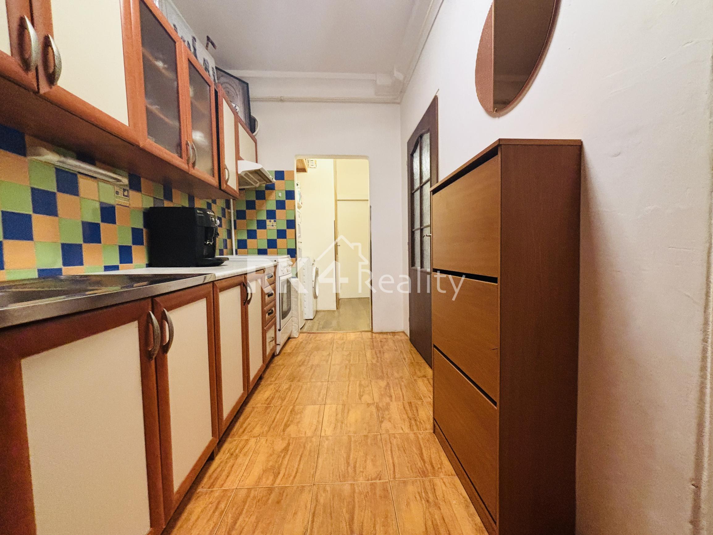 RK4 - NA PREDAJ - 2 izbový byt  RUŽINOV - ŠTRKOVEC