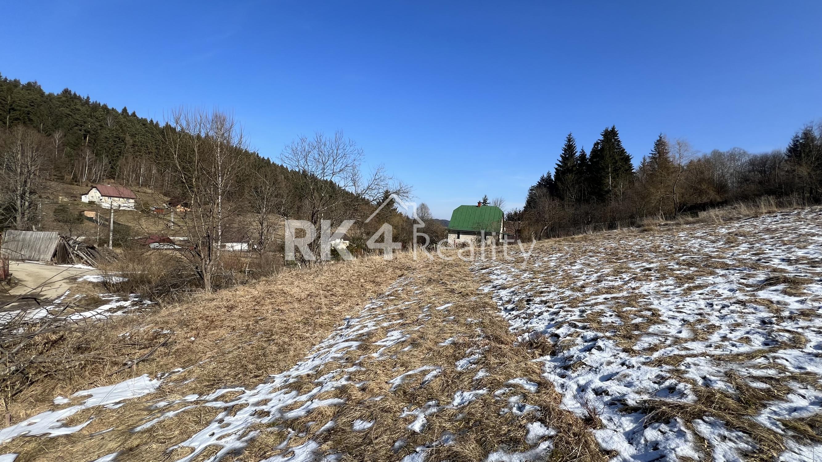 RK4 - NA PREDAJ - Slnečný stavebný pozemok - Olešná - Čadca