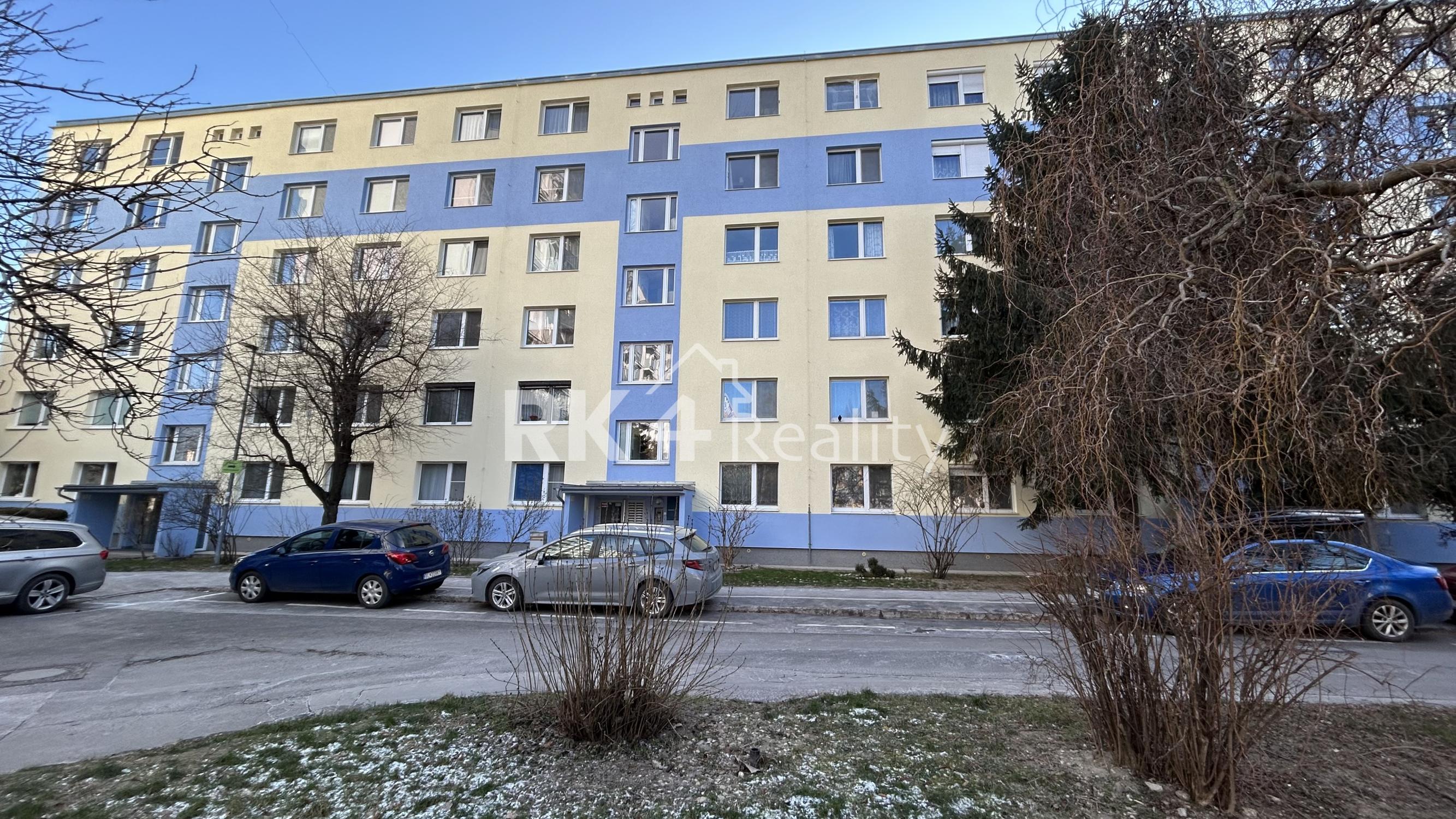 RK4 Predaj 2 izbový byt v Ružinove, skvelá lokalita