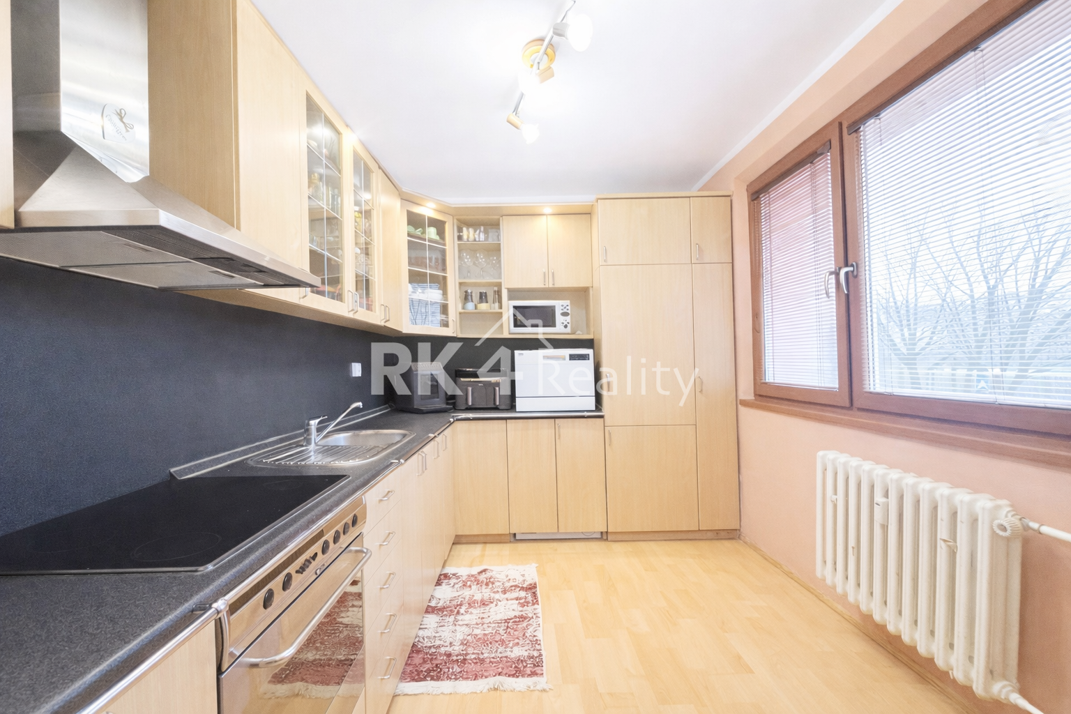 RK4 - NA PREDAJ  3izbový byt   LATORICKÁ   BRATISLAVA