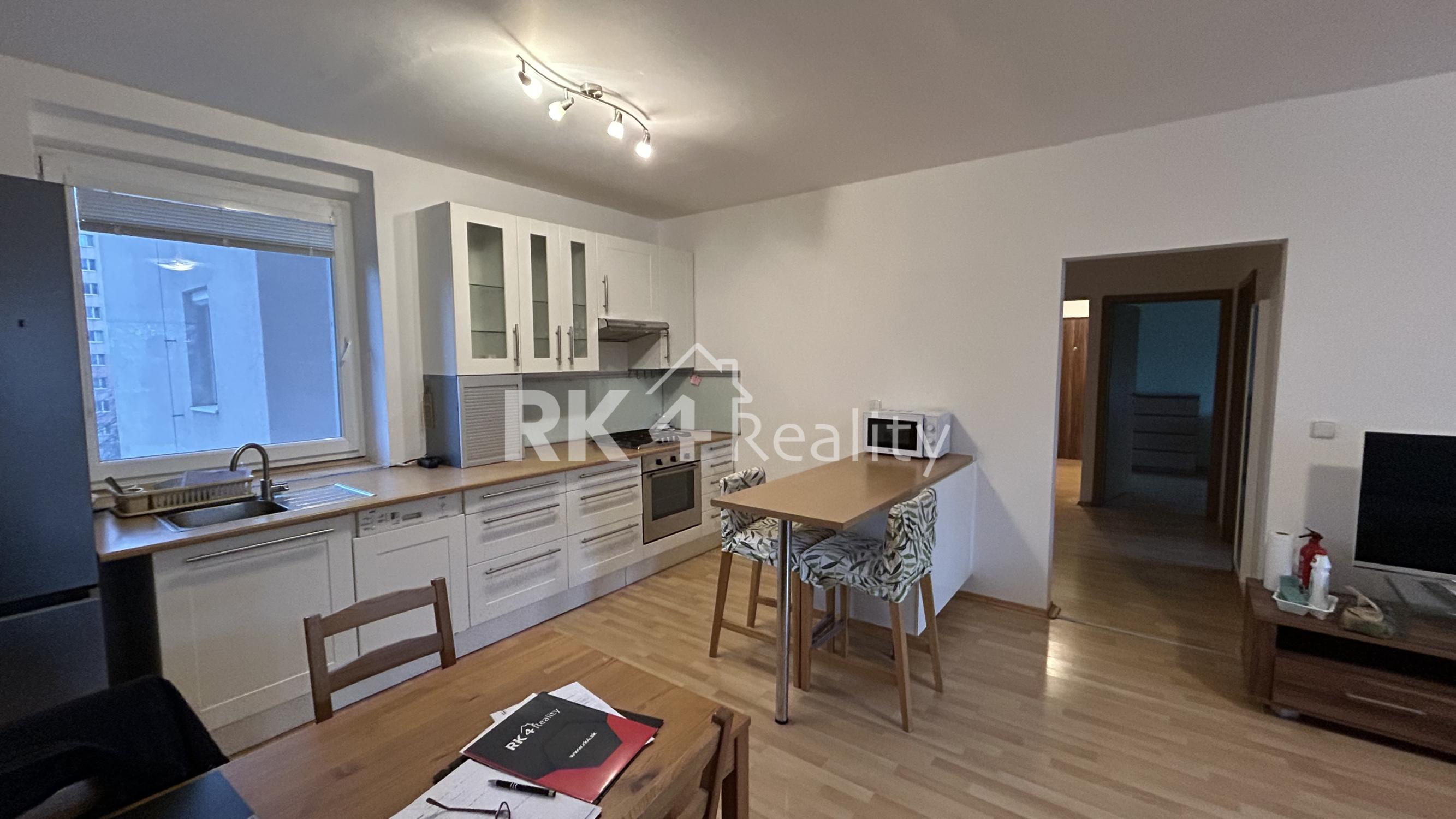 RK4 - NA PREDAJ - 3 izbový byt - Ružinov