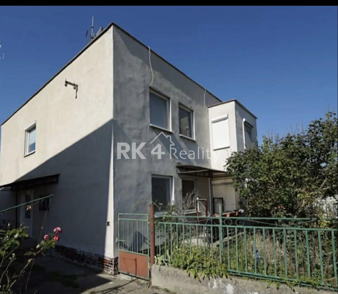 RK4 - NA PREDAJ - Poschodový rodinný dom v tichej lokalite obce Patince okr. Komárno