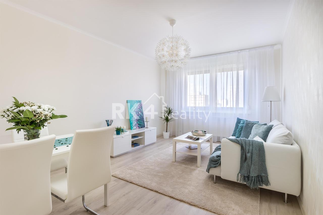 RK4 - HĽADÁM pre klienta 2-3 izbový byt Bratislava - Petržalka