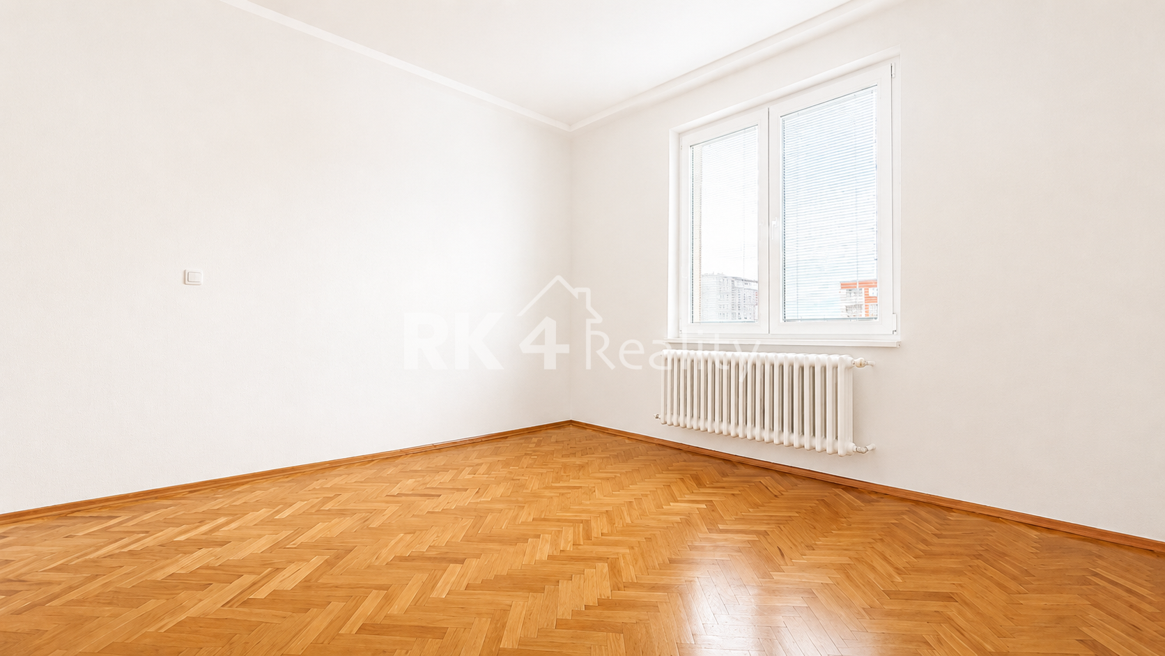 RK4 - PREDAJ - priestranný 2 i. byt / prerobený z 2,5 i. bytu s loggiou