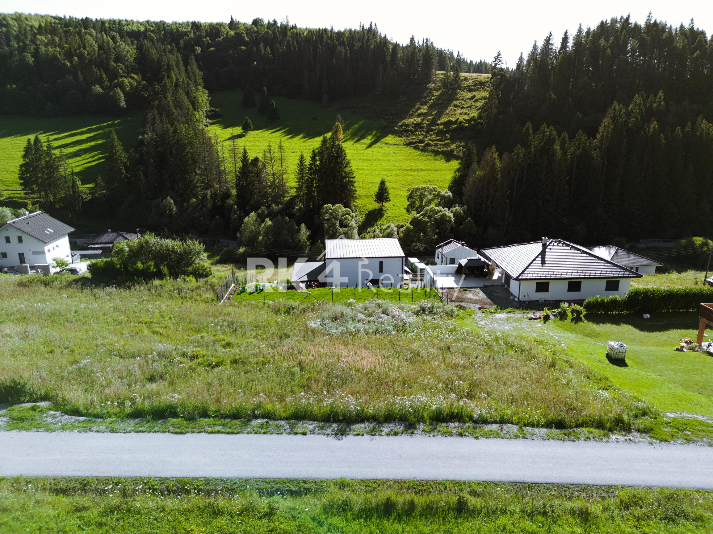 RK4 - NA PREDAJ - Slnečný stavebný pozemok - Snežnica