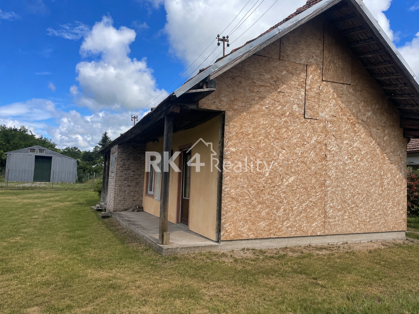 RK4 -  NA PREDAJ  - starší RD s veľkým pozemkom  v lokalite obce Mýtna Nová Ves,  , miestna časť Ludaníc